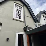 Comfortable, Cozy House 20 Min To Amsterdam Apartment *