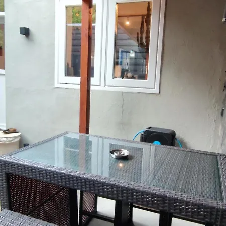 Comfortable, Cozy House 20 Min To Amsterdam Zaandam