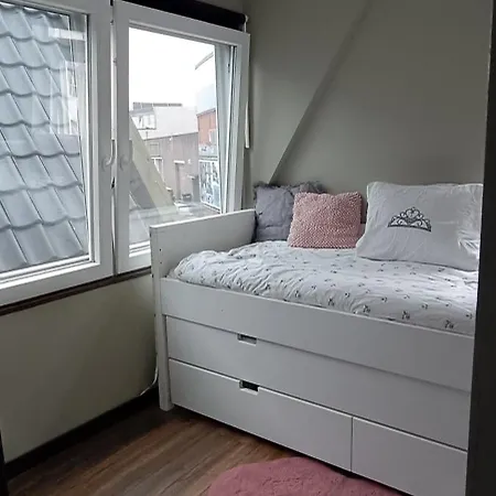 Comfortable, Cozy House 20 Min To Amsterdam * Zaandam