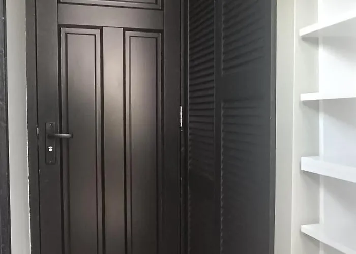 Comfortable, Cozy House 20 Min To Amsterdam Apartment