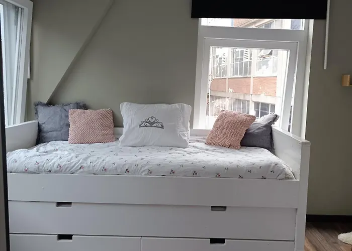 Comfortable, Cozy House 20 Min To Amsterdam